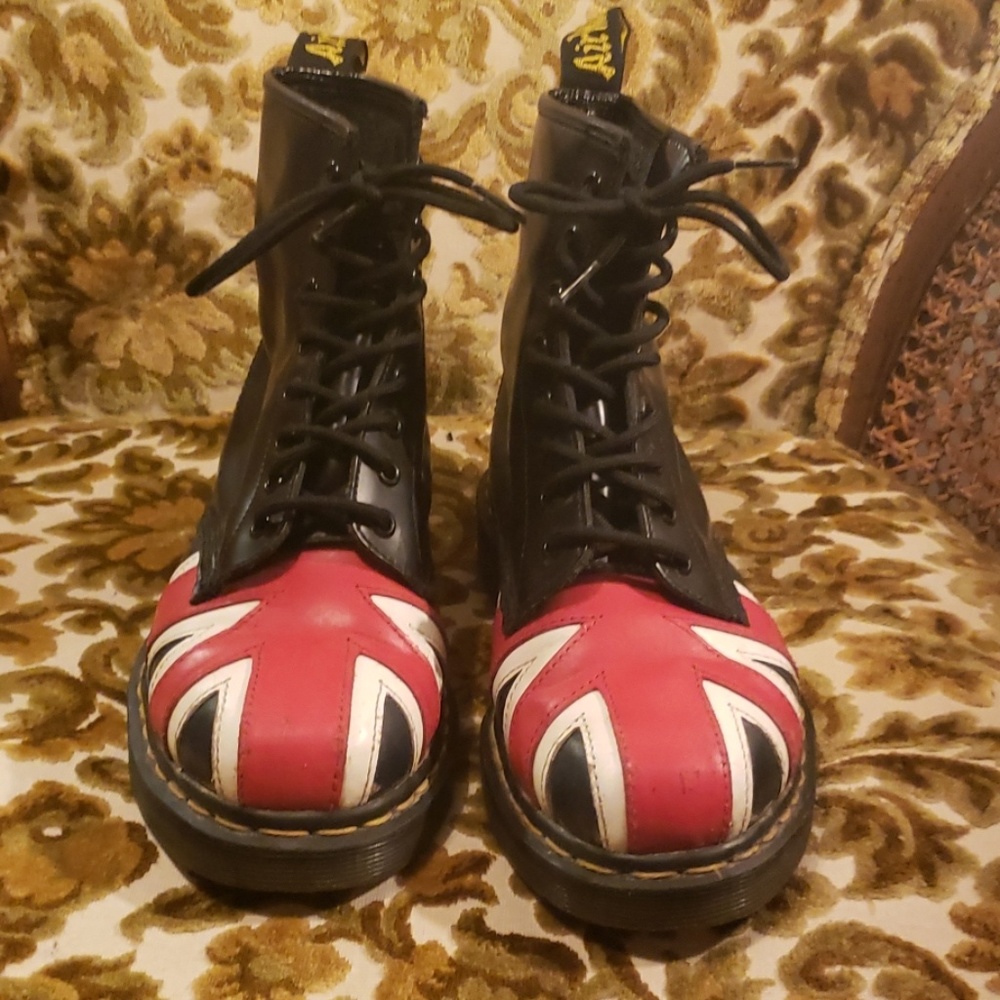 Union Jack Doc Martens size 8.5 womens 7 mens